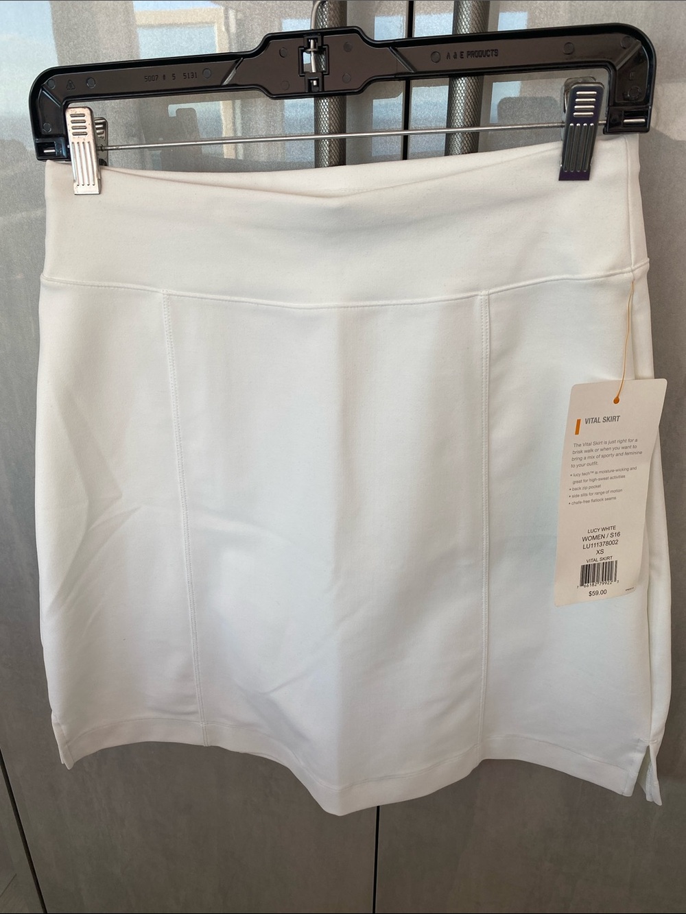 NWT Lucy White Women's Active Skirt size XS